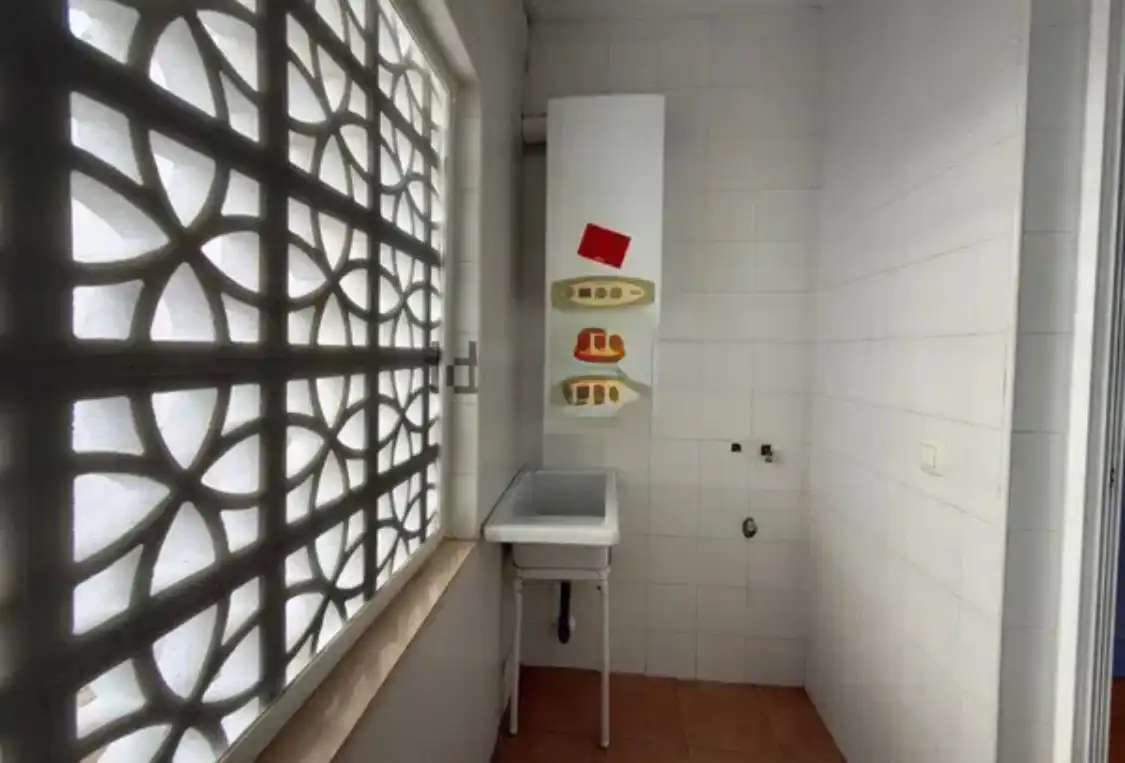 Bany de Casa o xalet en venda en Badajoz amb Aire condicionat, Jardí privat i Terrassa