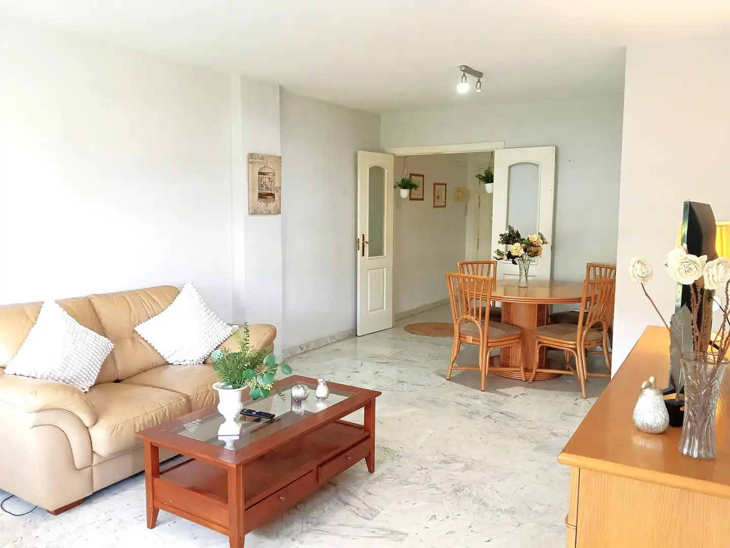 Living room of Flat for sale in Marbella  with Furnished, Oven and Washing machine