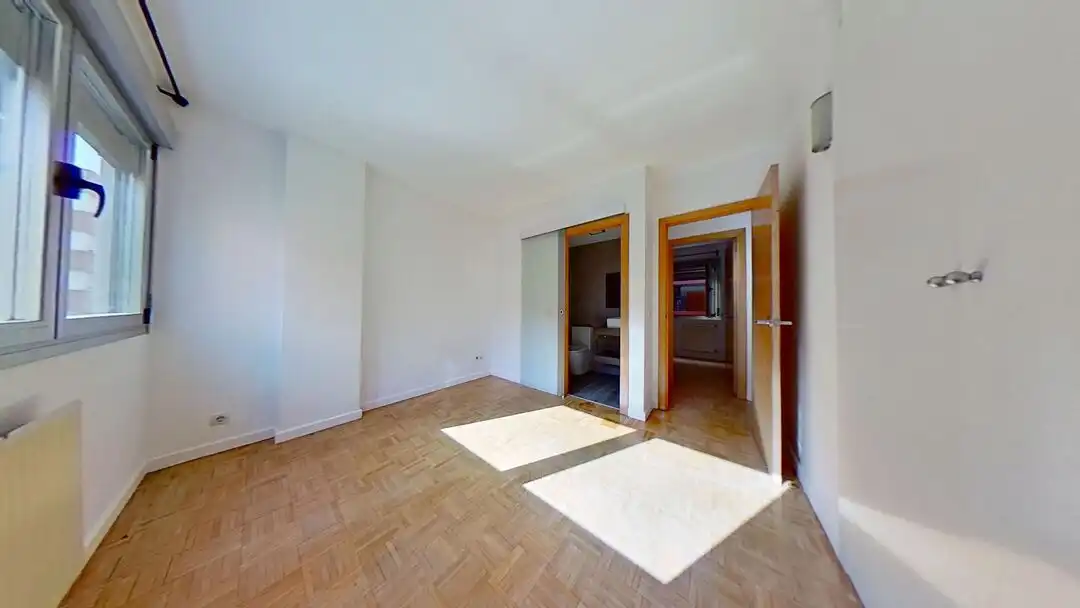 Appartamento con ascensore in affitto a Avenida de la Perla, imagen 22