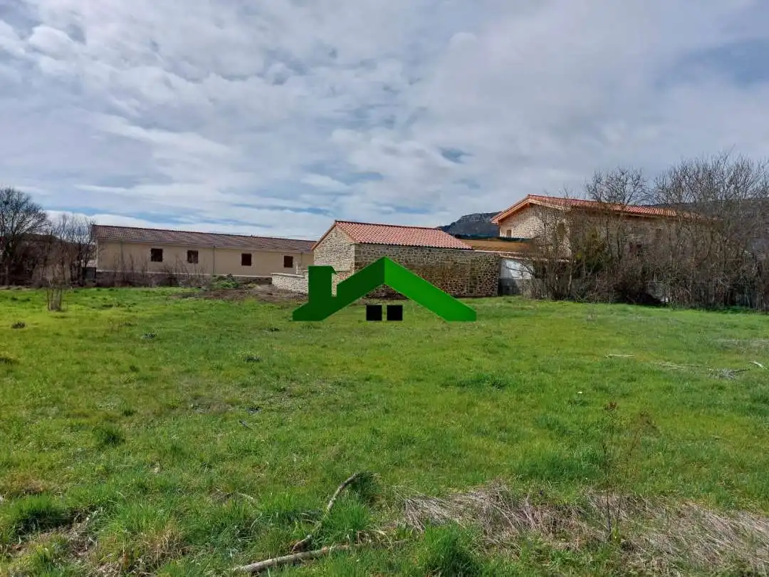 Residential zum Verkauf in Merindad de Montija