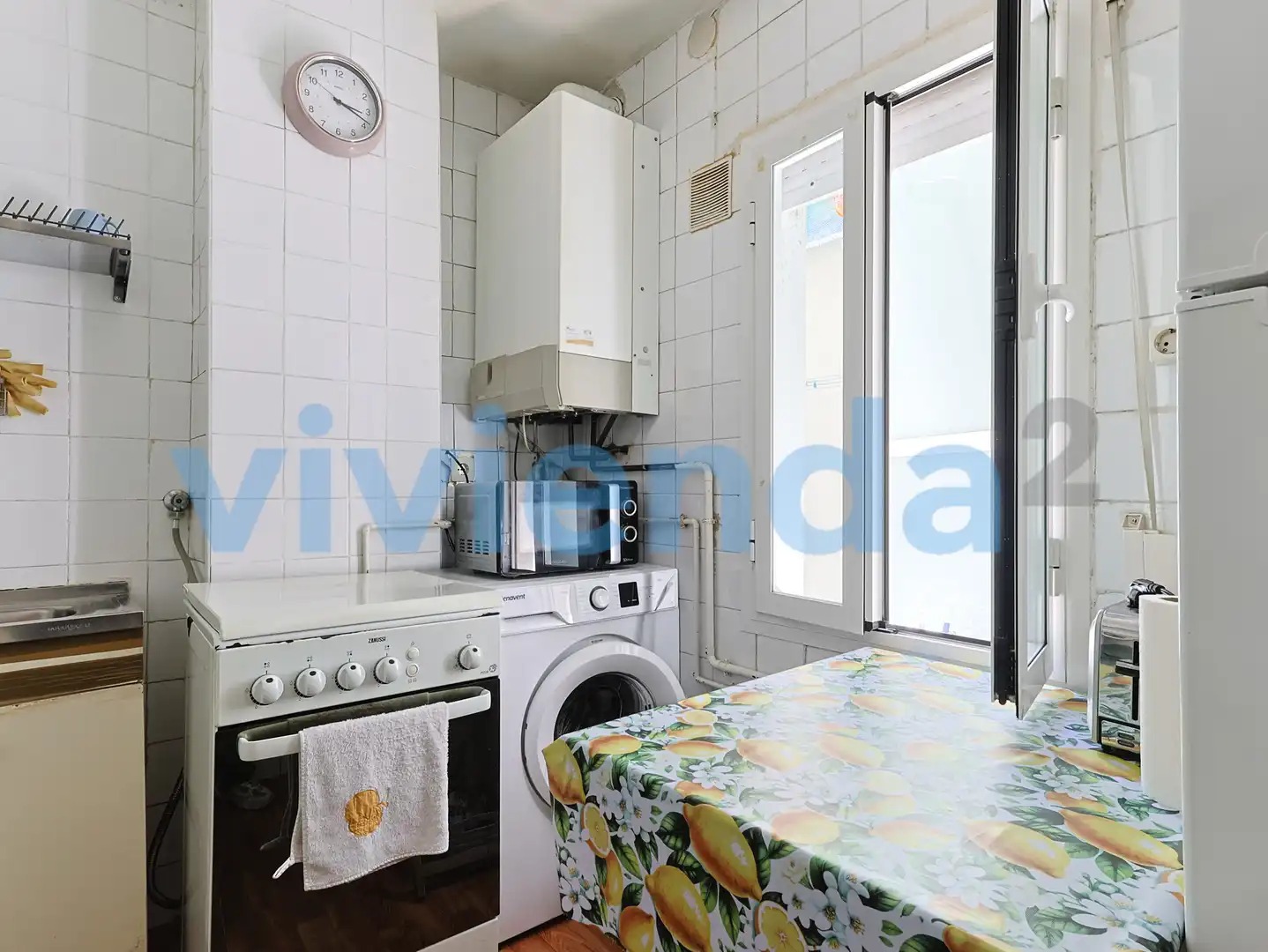 Cocina de Piso en venta en Madrid con Calefacción