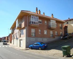 Exterior view of Flat for sale in León Capital 