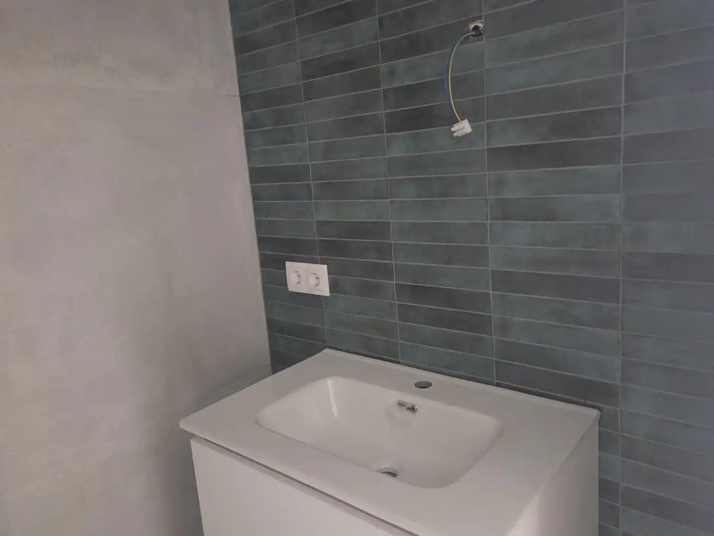 Bathroom of Houses for sale in Valencia  with Air Conditioner, Heating and Private garden