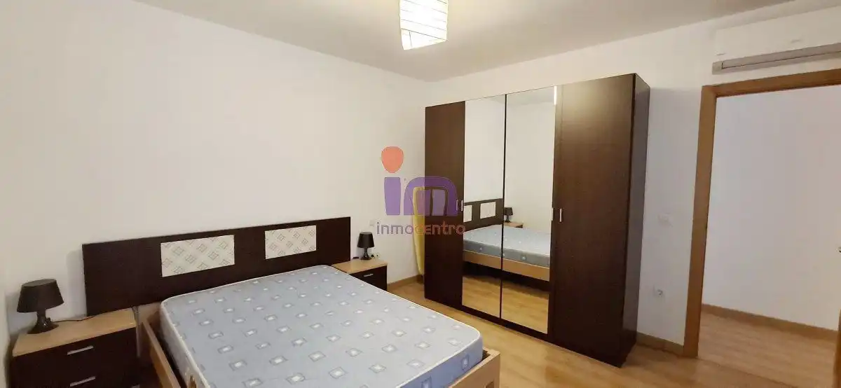 Bedroom of Flat for sale in Valdepeñas  with Air Conditioner, Heating and Storage room