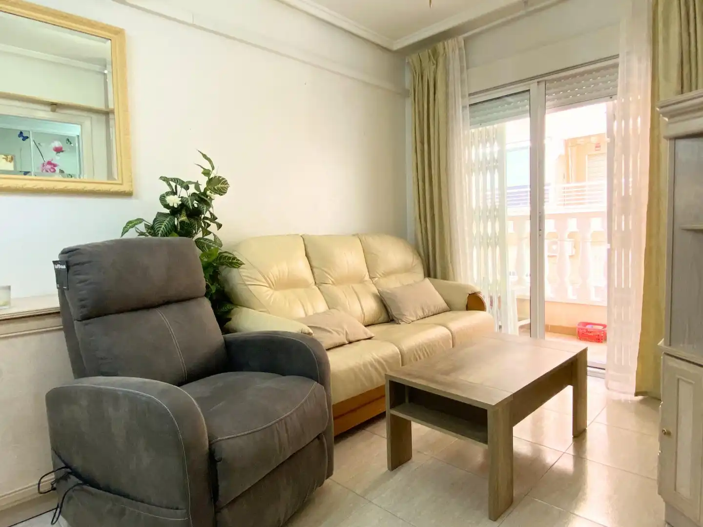 Appartamento con terrazza in vendita a ALMUDENA
