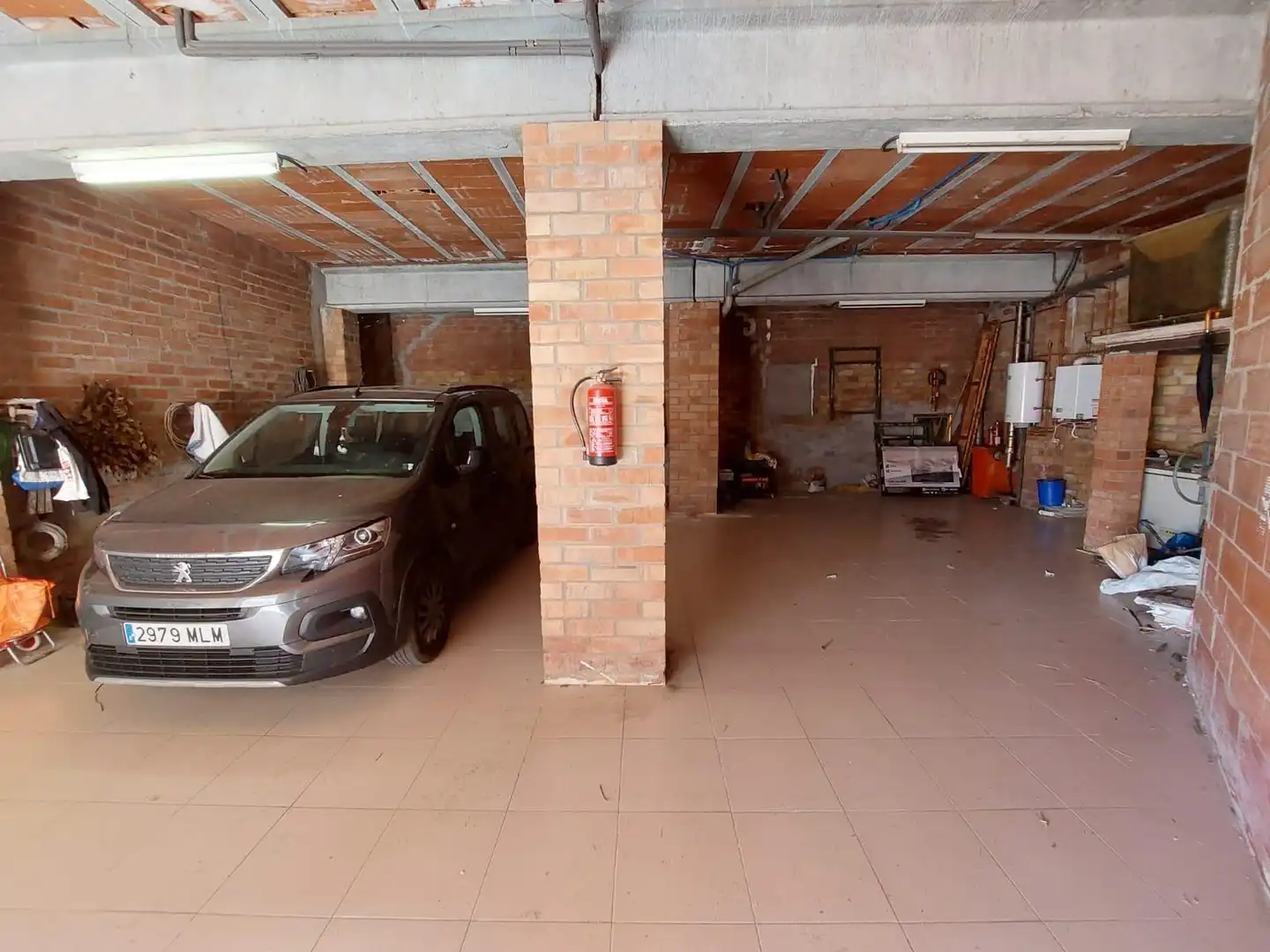 Parking de Casa o chalet en venta en Òdena con Calefacción, Terraza y Amueblado