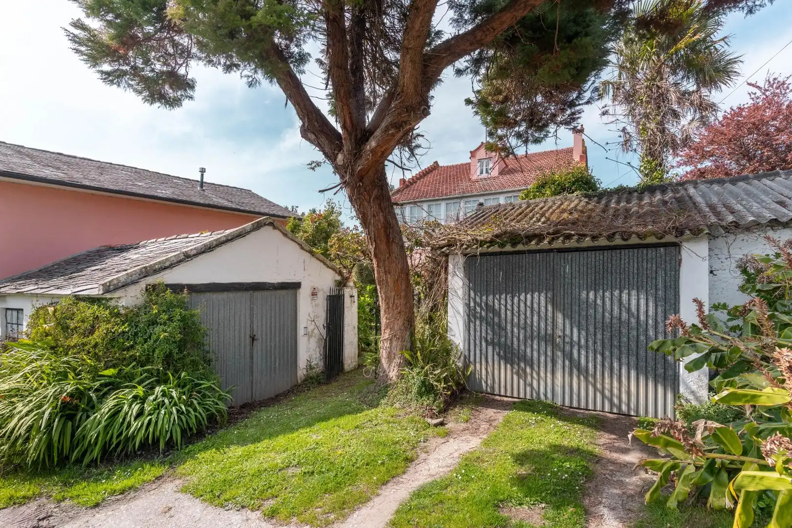Vista exterior de Casa o chalet en venta en Tapia de Casariego con Jardín privado, Amueblado y Balcón