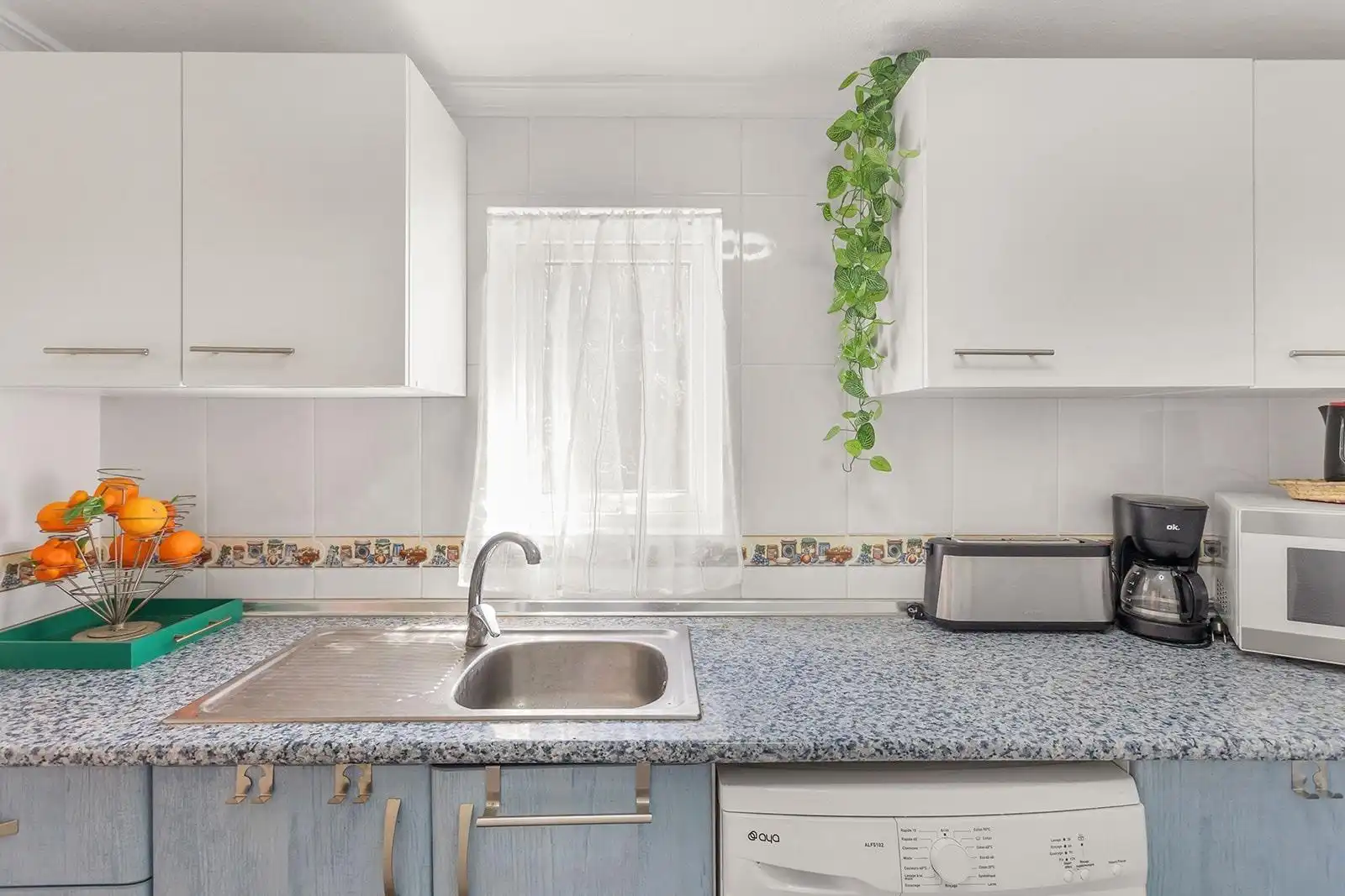 Cocina de Casa o chalet en venta en Torrevieja con Aire acondicionado, Calefacción y Jardín privado
