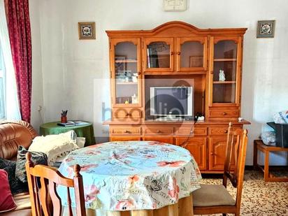 Living room of House or chalet for sale in  Sevilla Capital  with Air Conditioner and Balcony