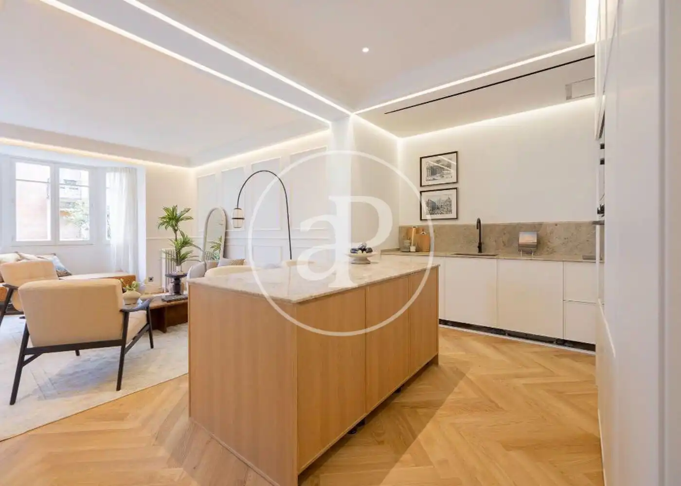 Kitchen of Flat for sale in Madrid  with Air Conditioner, Heating and Storage room