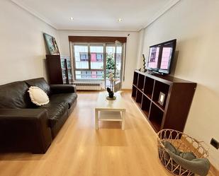 Living room of Flat to rent in Oviedo   with Heating and Parquet flooring