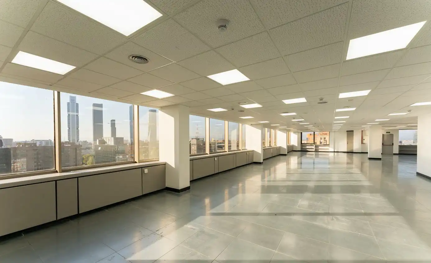 Büro mit Aufzug zur Miete in Chamartín