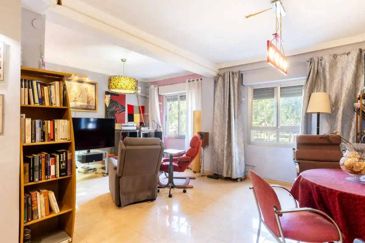 Sala d'estar de Pis en venda en Valencia amb Aire condicionat i Calefacció