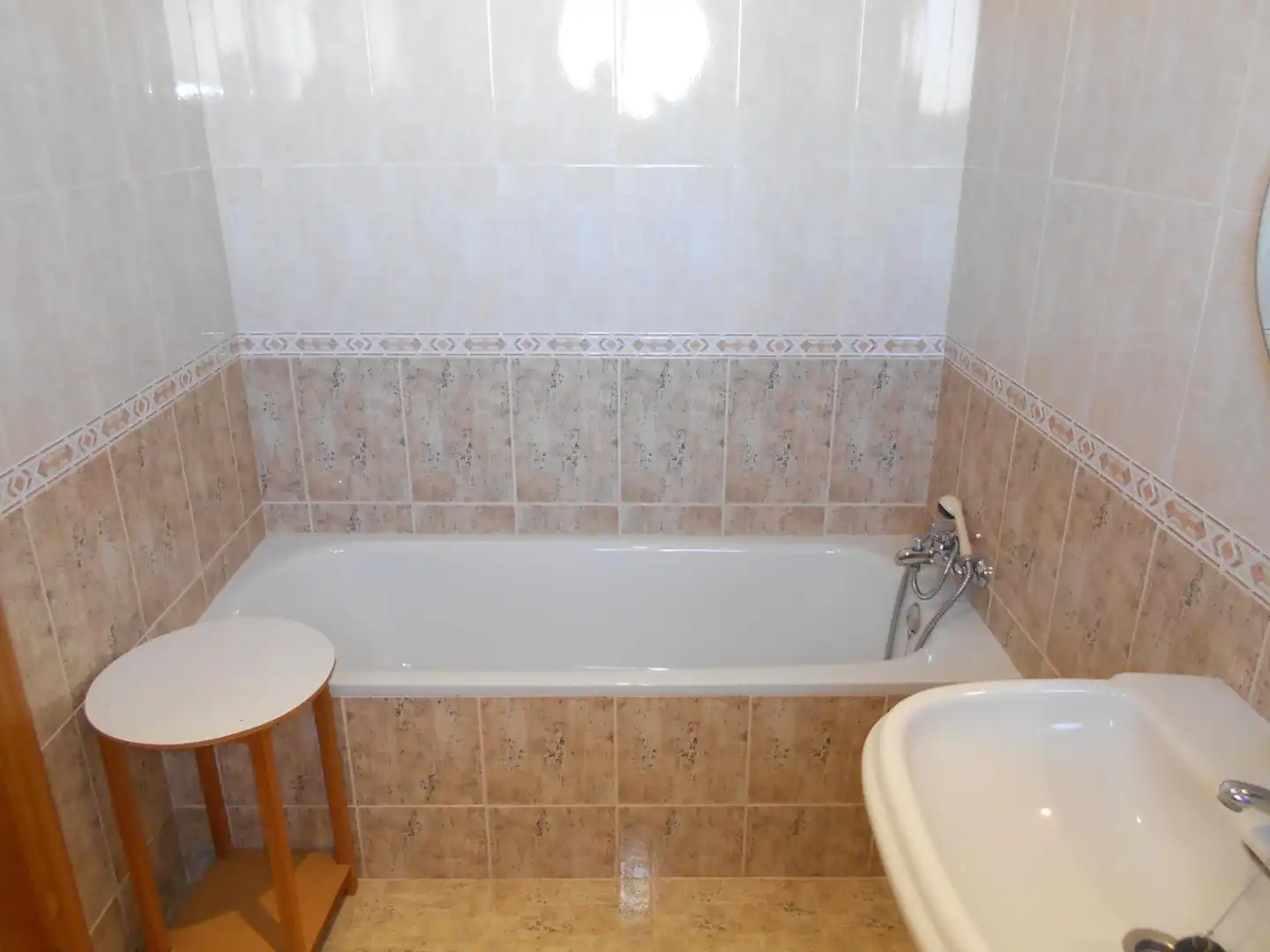 Badezimmer von Einfamilien-Reihenhaus zum Verkauf in Murcia mit Klimaanlage, Heizung und Privatgarten