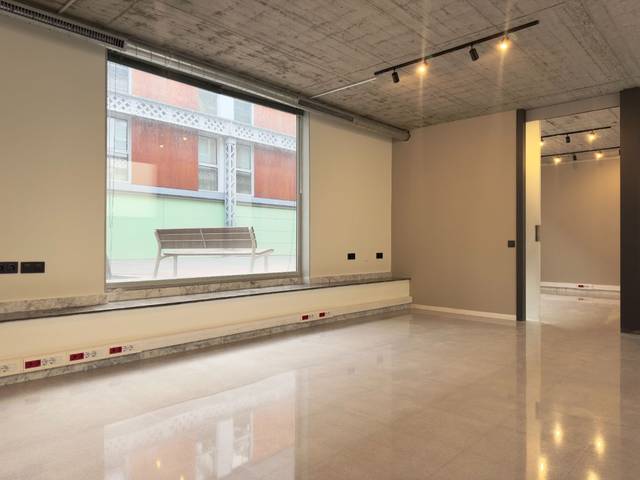 Local comercial en Alquiler en Carrer del Pantà, 92 en Barri del Centre