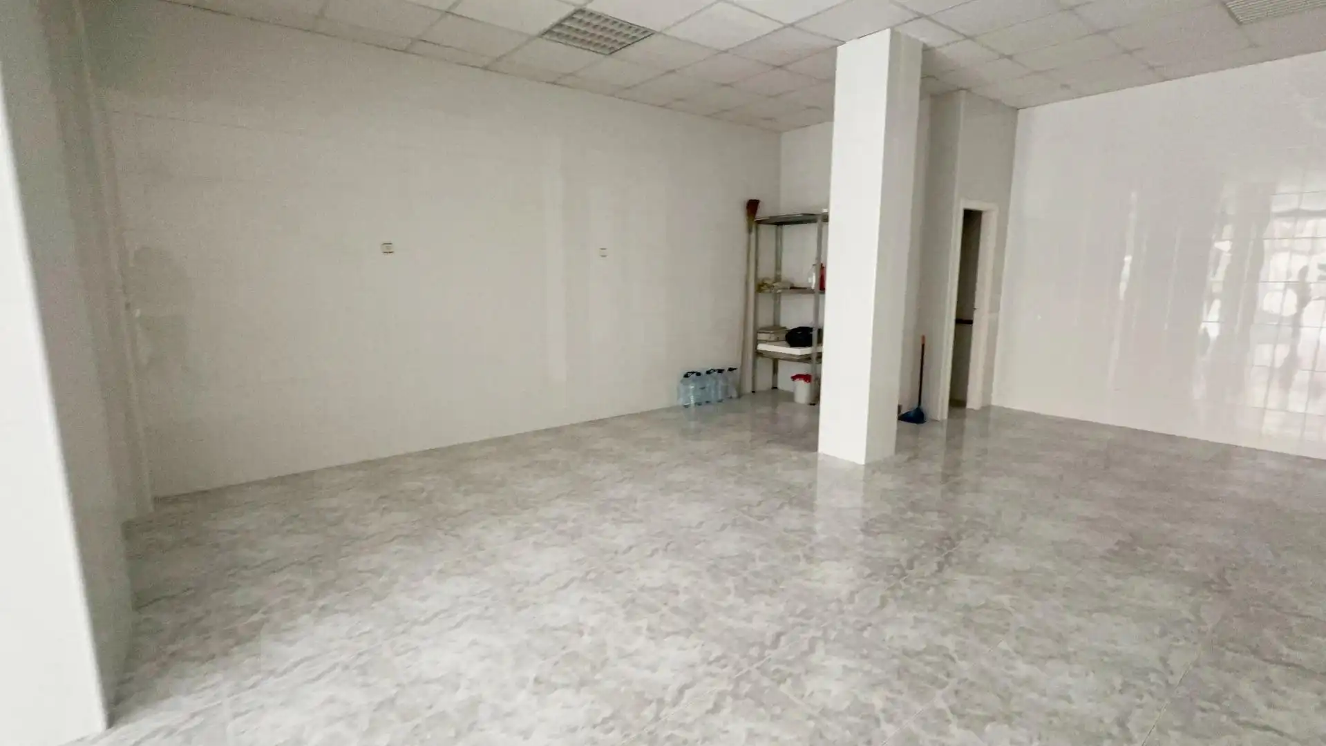 Local en venta en Albatera