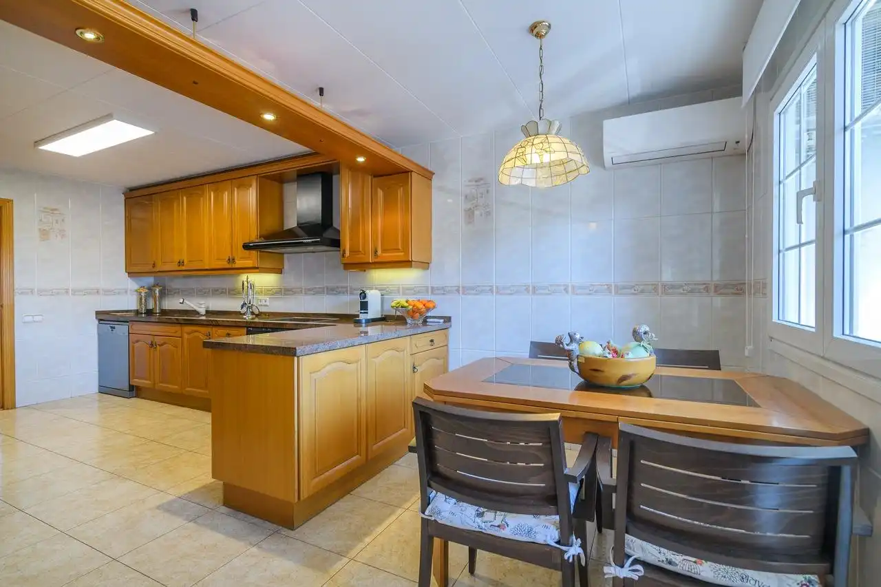 Cuina de Casa o xalet en venda en Sant Joan de Vilatorrada amb Calefacció, Parquet i Terrassa