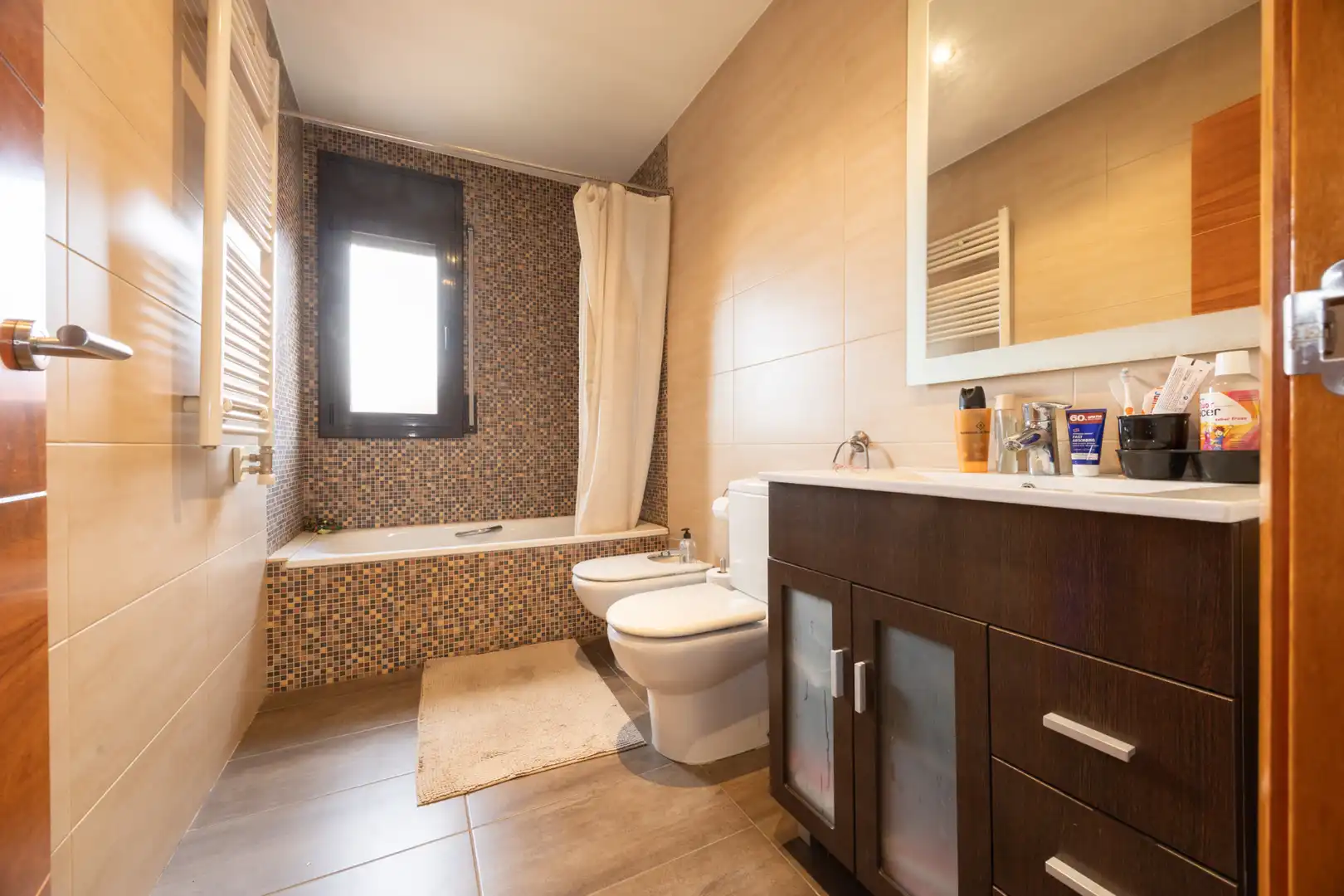 Baño de Casa adosada en venta en Folgueroles con Calefacción, Jardín privado y Parquet