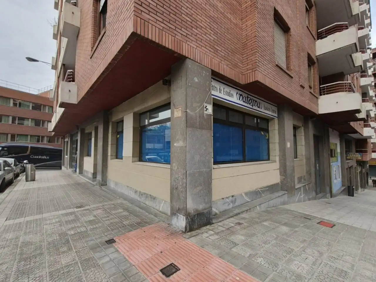 Gewerbefläche zur Miete in Calle Erdikoetxe