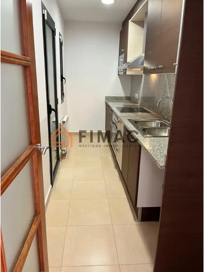 Cocina de Piso en venta en Sant Hipòlit de Voltregà con Calefacción
