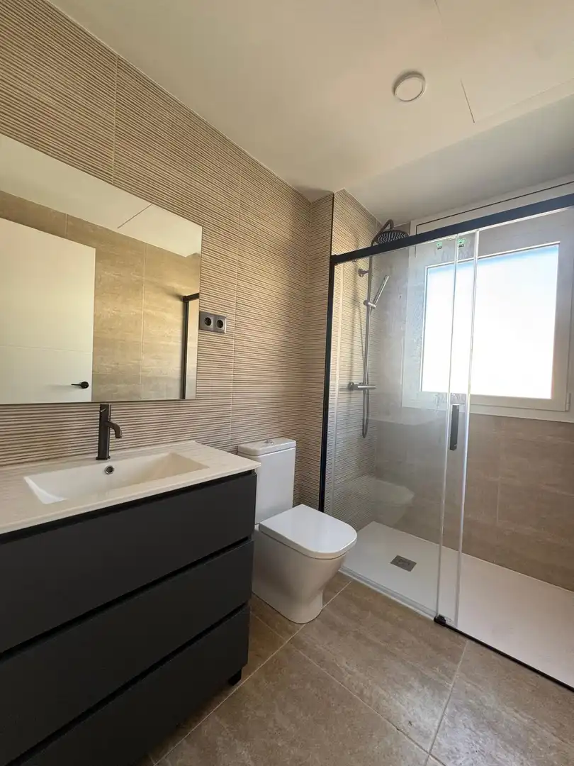 Baño de Piso de alquiler en Vilassar de Dalt con Aire acondicionado y Balcón