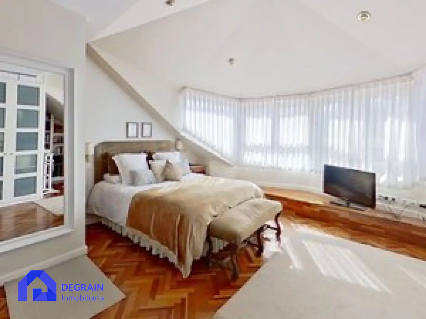 Bedroom of Flat for sale in Oviedo   with Heating and Storage room