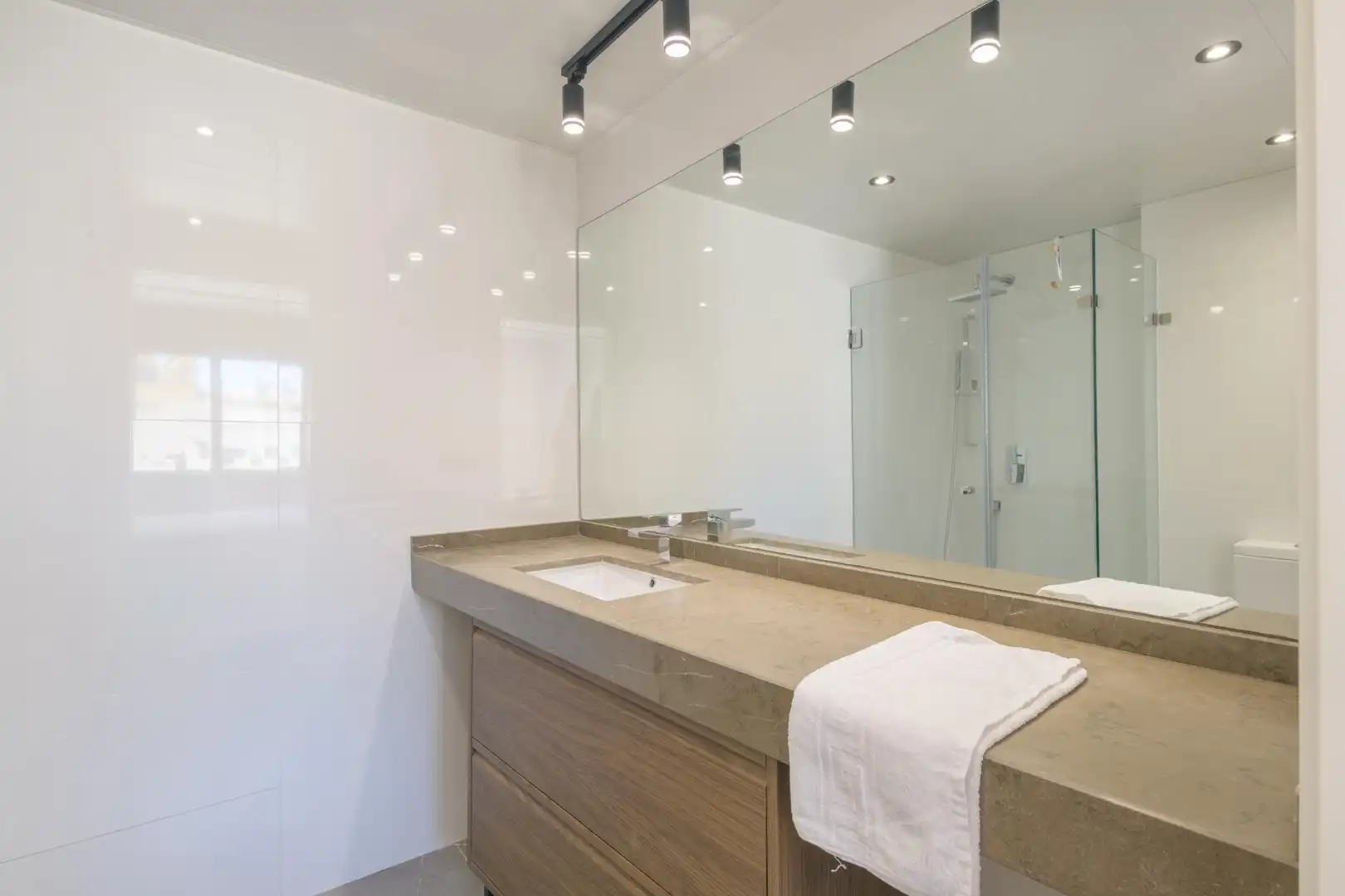 Baño de Apartamento en venta en Málaga con Aire acondicionado, Calefacción y Terraza