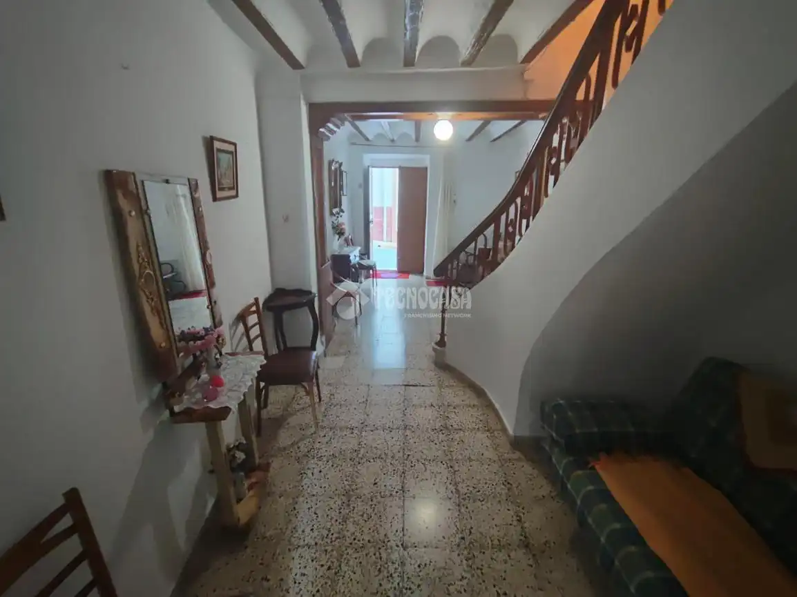 Casa adosada en venda en Jabalquinto