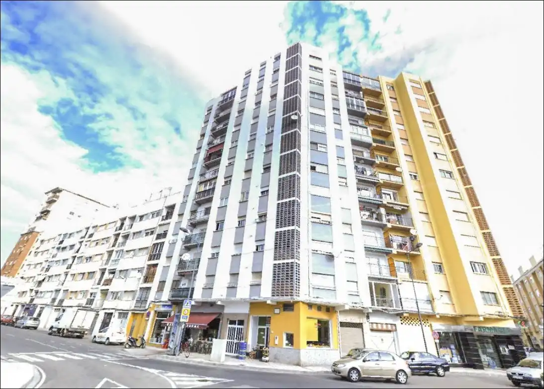 Local en venta en Av Pablo Ruiz Picasso, Casco Urbano