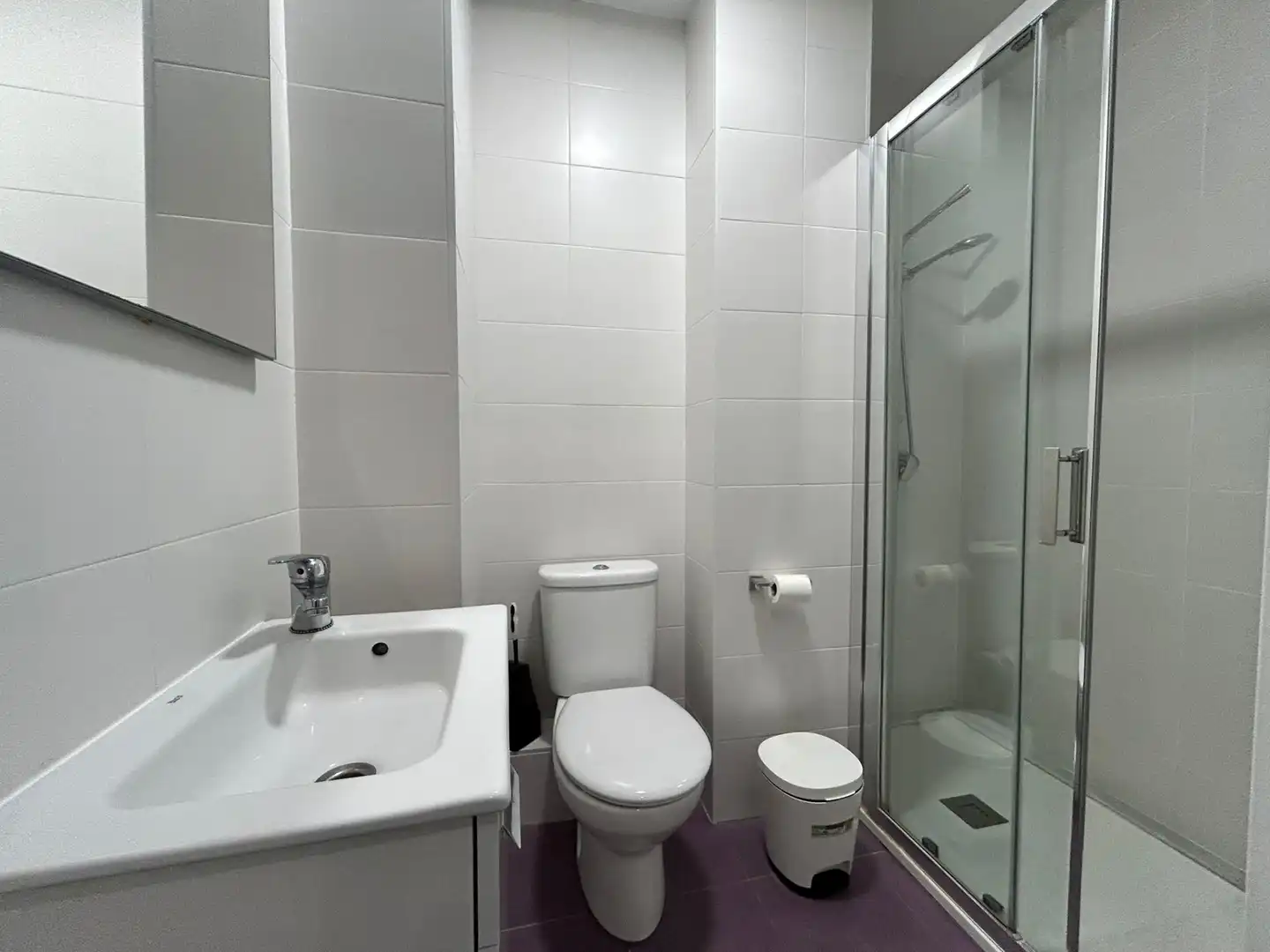 Badezimmer von Wohnung zur untervermieten in Almería mit Klimaanlage, Heizung und Möbliert