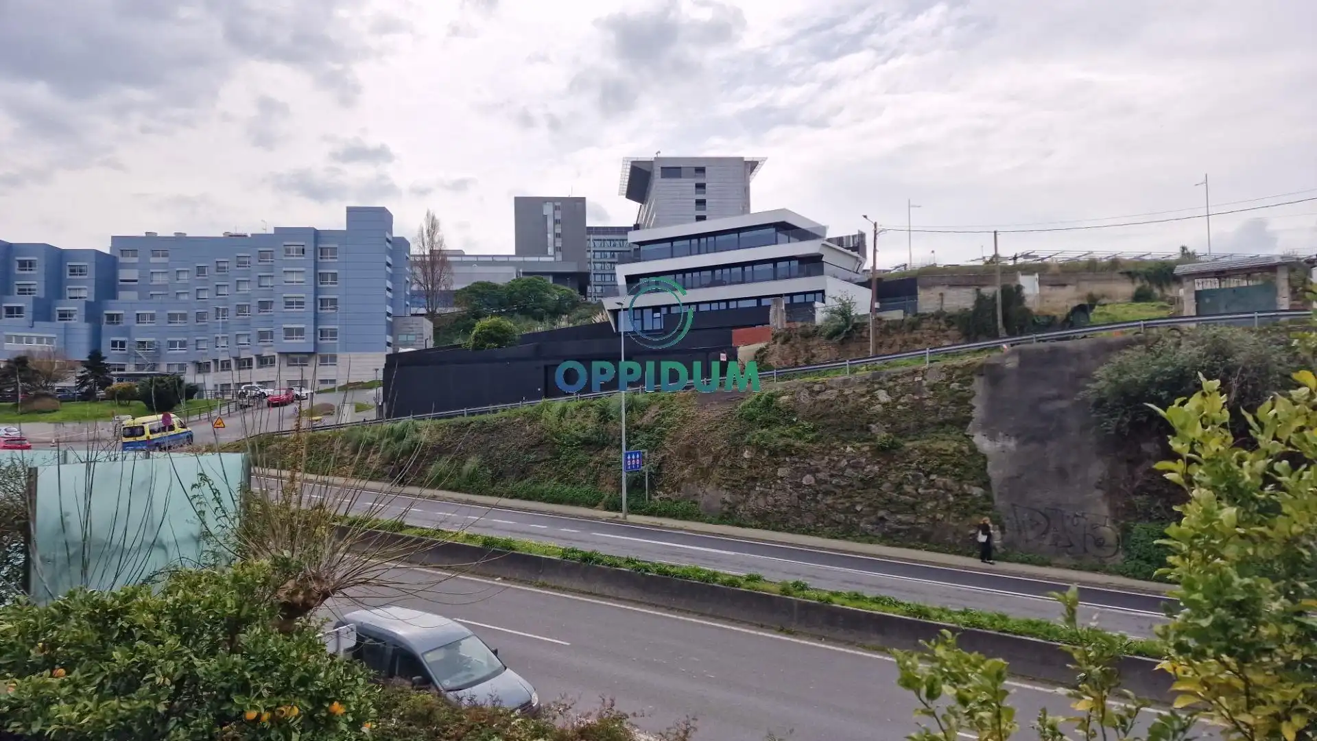 Vista exterior de Casa adosada en venda en A Coruña Capital  amb Calefacció, Jardí privat i Terrassa
