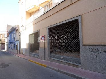 Locale commerciale in vendita a Aspe Centro