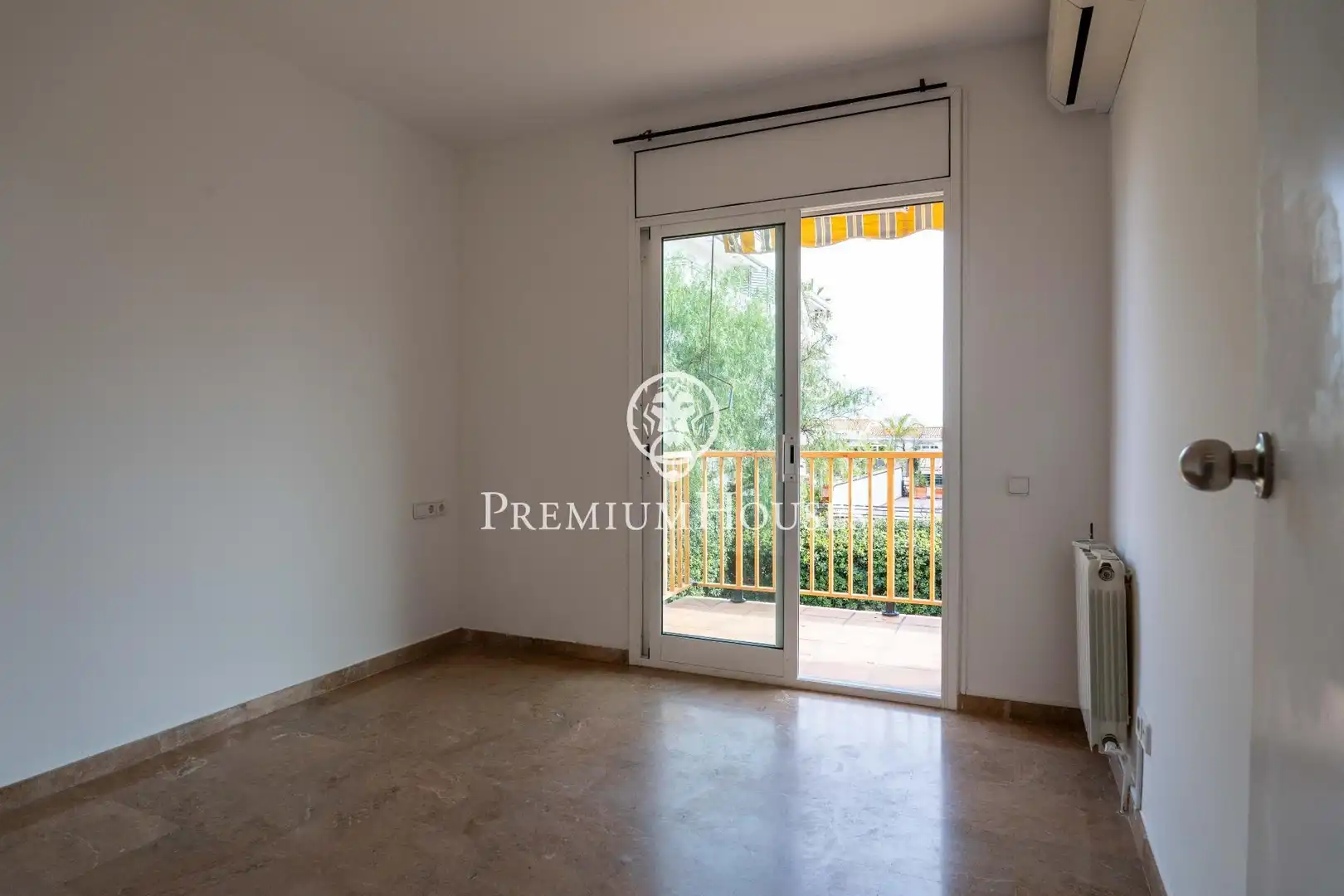 Casa bifamiliare con terrazza in vendita a Mare de Deu de Montserrat, imagen 26