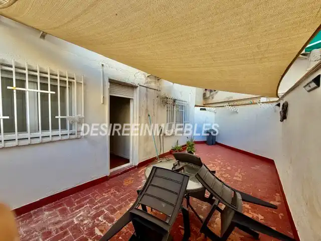 Vista exterior de Piso en venta en Valencia con Aire acondicionado, Calefacción y Parquet