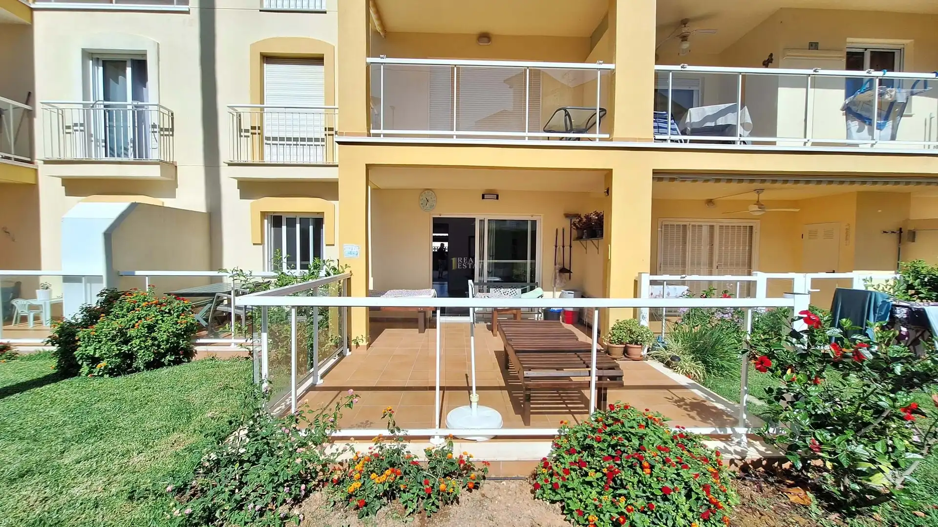 Terraza de Piso en venta en Dénia con Aire acondicionado, Terraza y Piscina