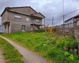 Casa o xalet en venda en Vilagarcía de Arousa amb Calefacció, Jardí privat i Traster