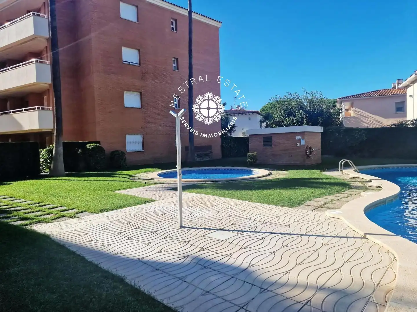 Exterior view of Flat for sale in Cambrils  with Terrace, Swimming Pool and Furnished