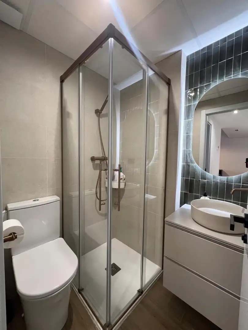 Baño de Piso en venta en Murcia con Aire acondicionado, Terraza y Amueblado