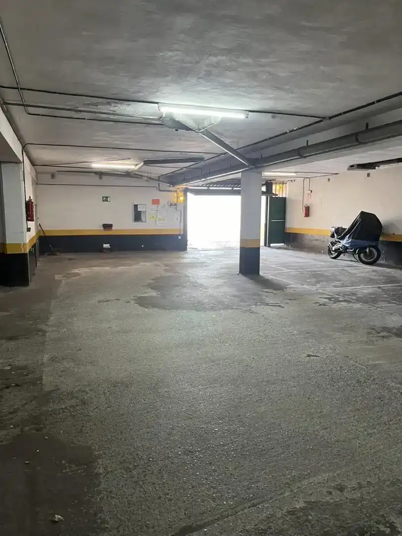 Parking of Garage for sale in Algorta