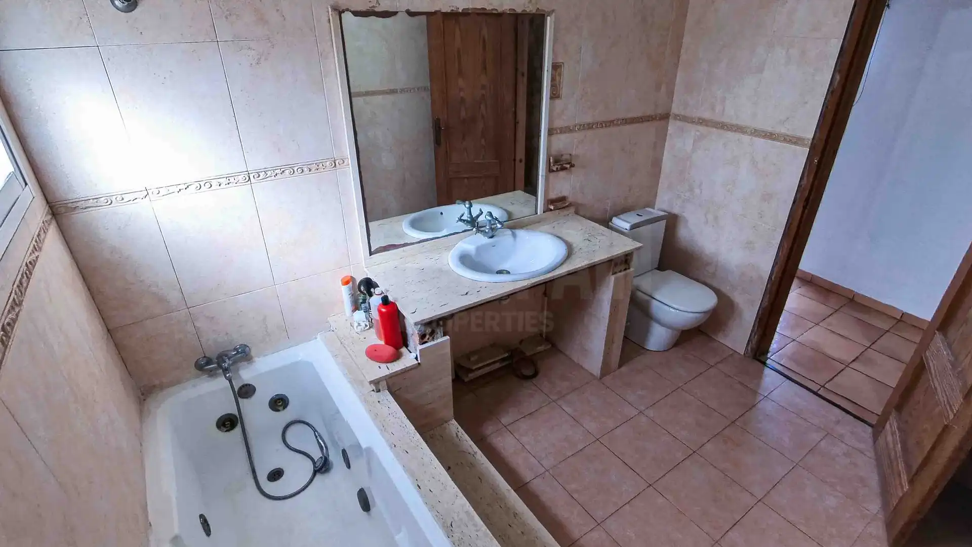 Country homes for sale in Zona Hospital