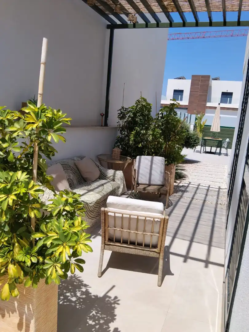 Terrassa de Casa o xalet en venda en Daya Nueva amb Aire condicionat, Calefacció i Jardí privat
