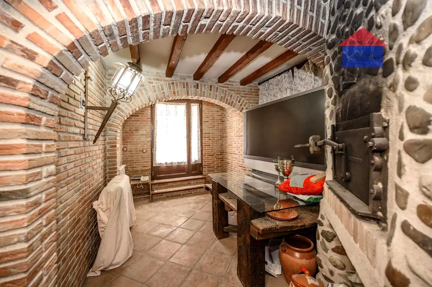 Cuina de Casa adosada en venda en Navalcarnero amb Aire condicionat, Calefacció i Jardí privat