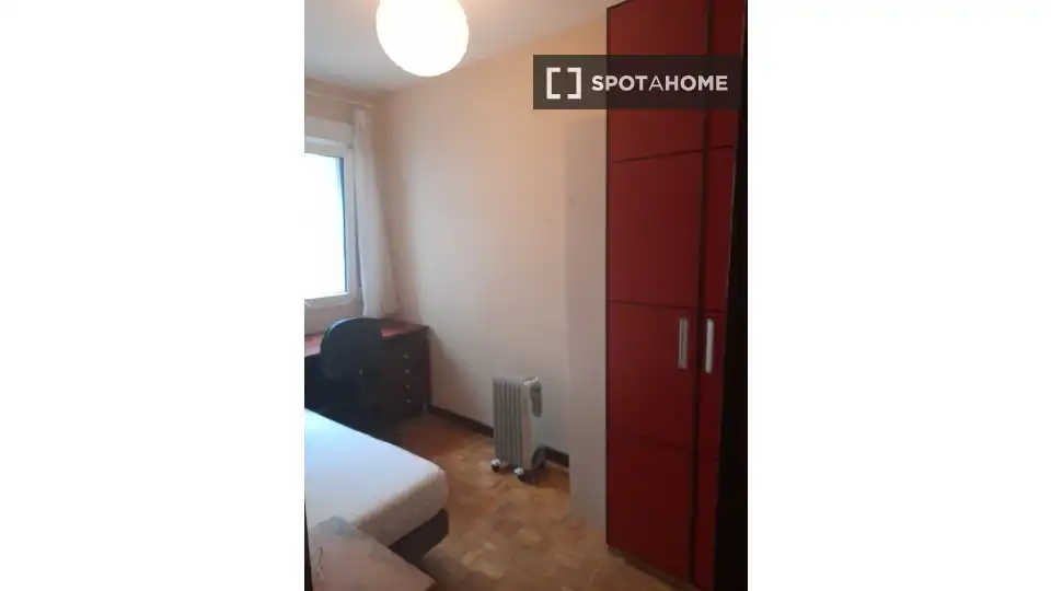 Habitación de Piso para compartir en Bilbao  con Aire acondicionado, Terraza y Amueblado