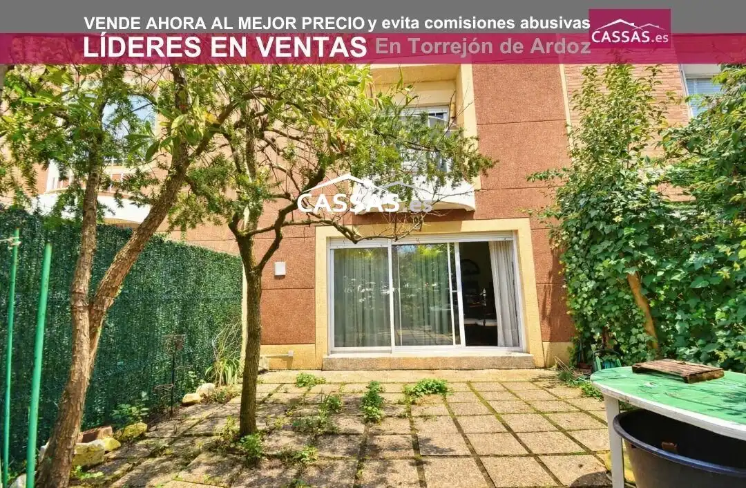 Reihenhaus mit Pool zum Verkauf in Calle rosa chacel, imagen 19