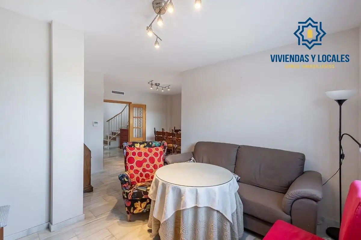 Detached house with pool for sale in Calle Calle Venus, imagen 4