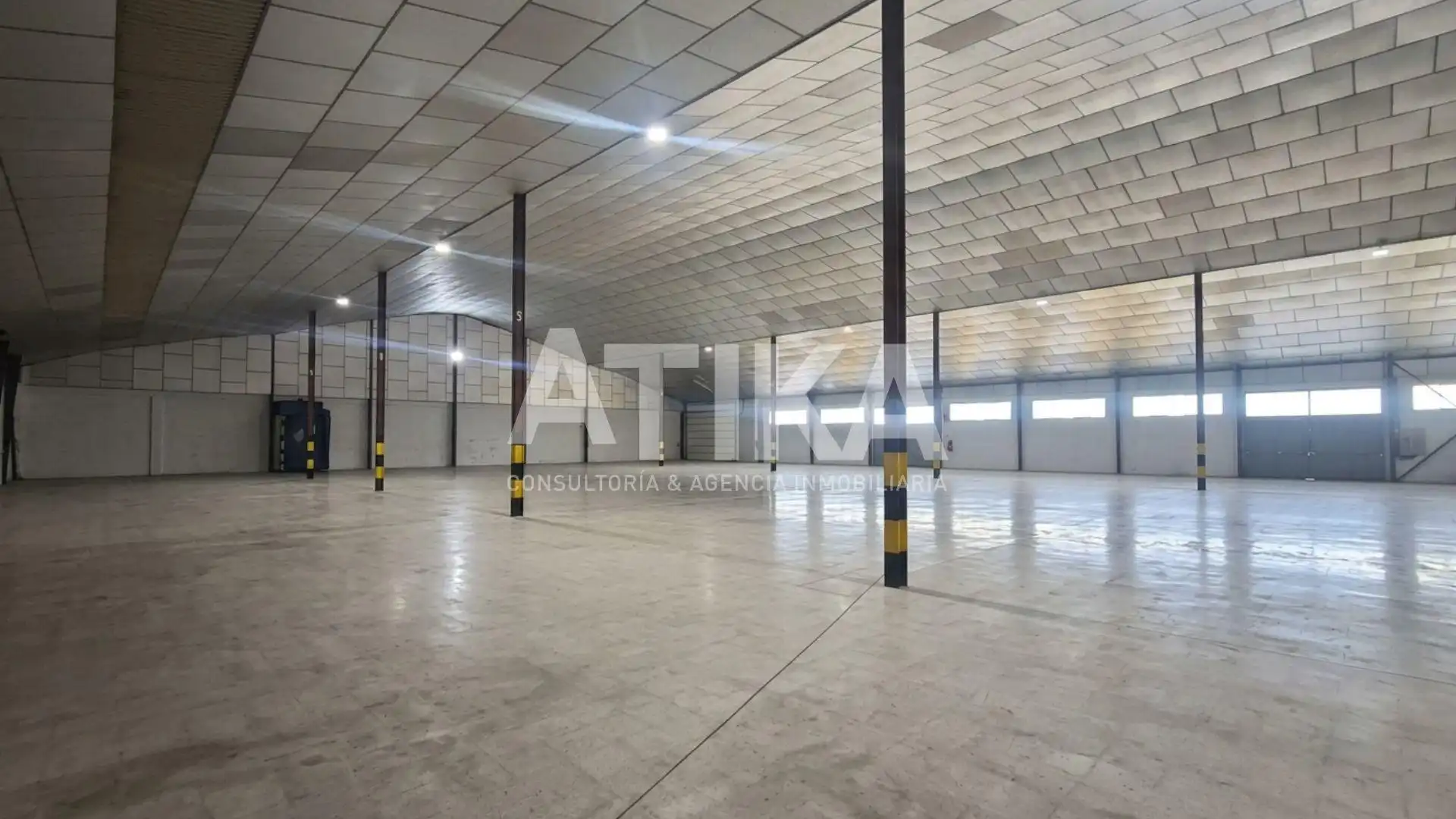 Nave industrielle à louer à Sant Josep - Zona Hospital, imagen 2