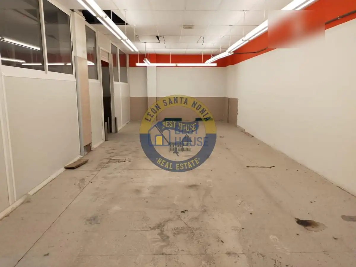 Business premises for sale in Trobajo del Camino, imagen 8