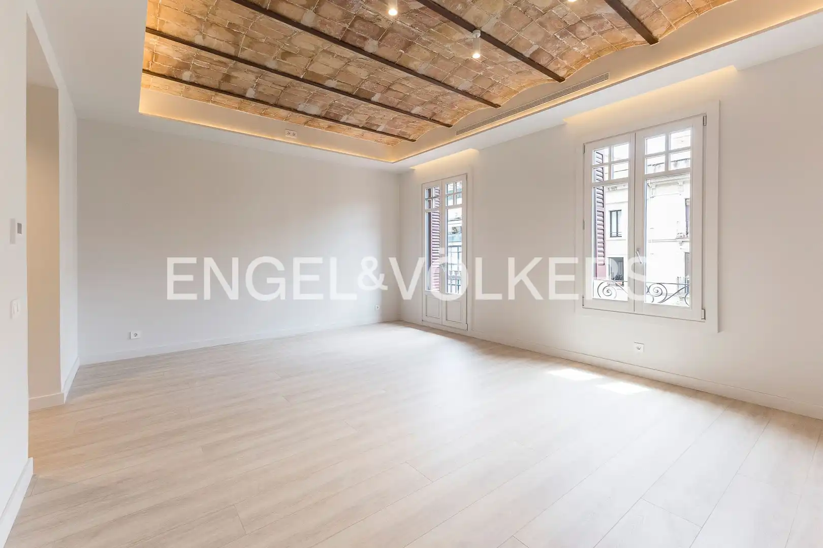 Wohnung mit Terrasse zum Verkauf in Consell de Cent, imagen 3