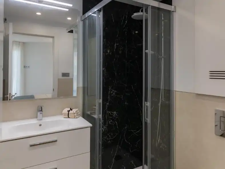 Flat with lift for sale in Pintor guerrero del castillo 2, imagen 5