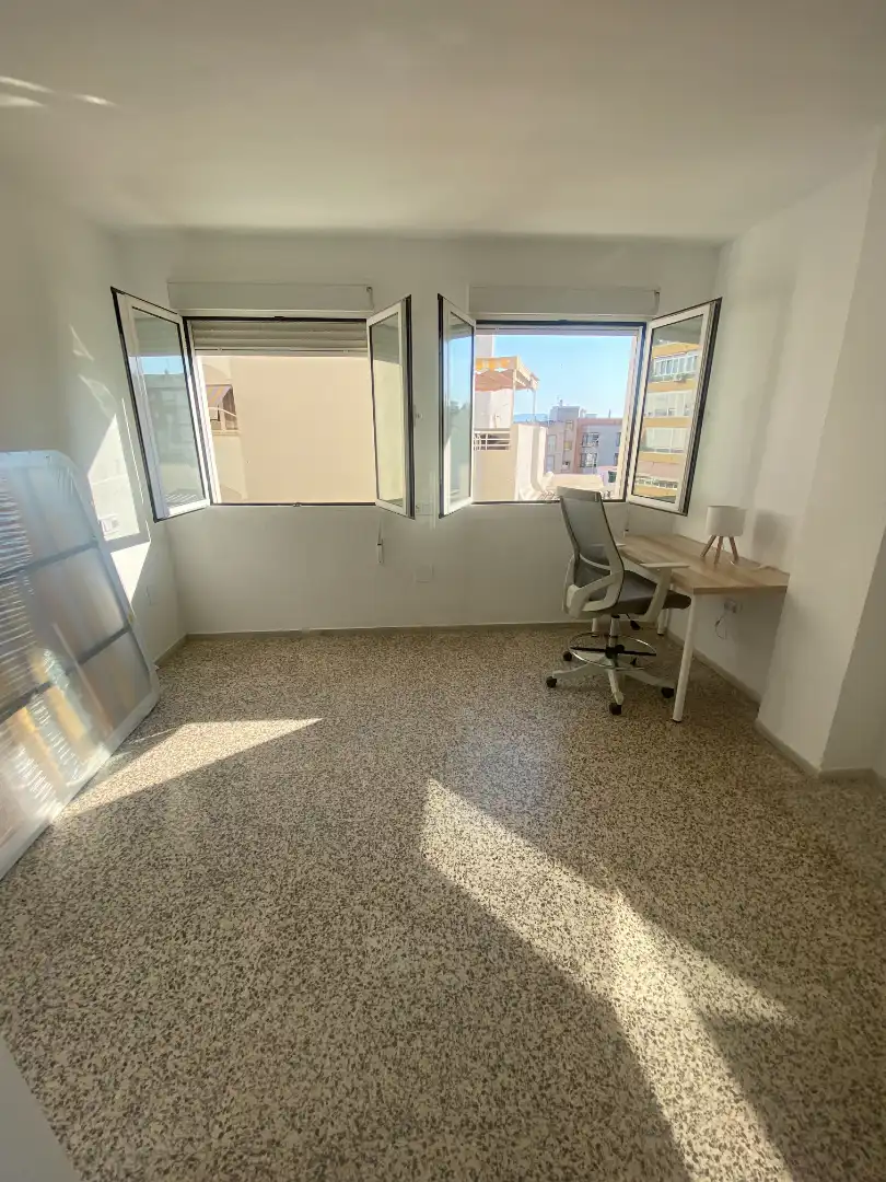 Flat for rent in Málaga  with Terrace, Furnished and Oven